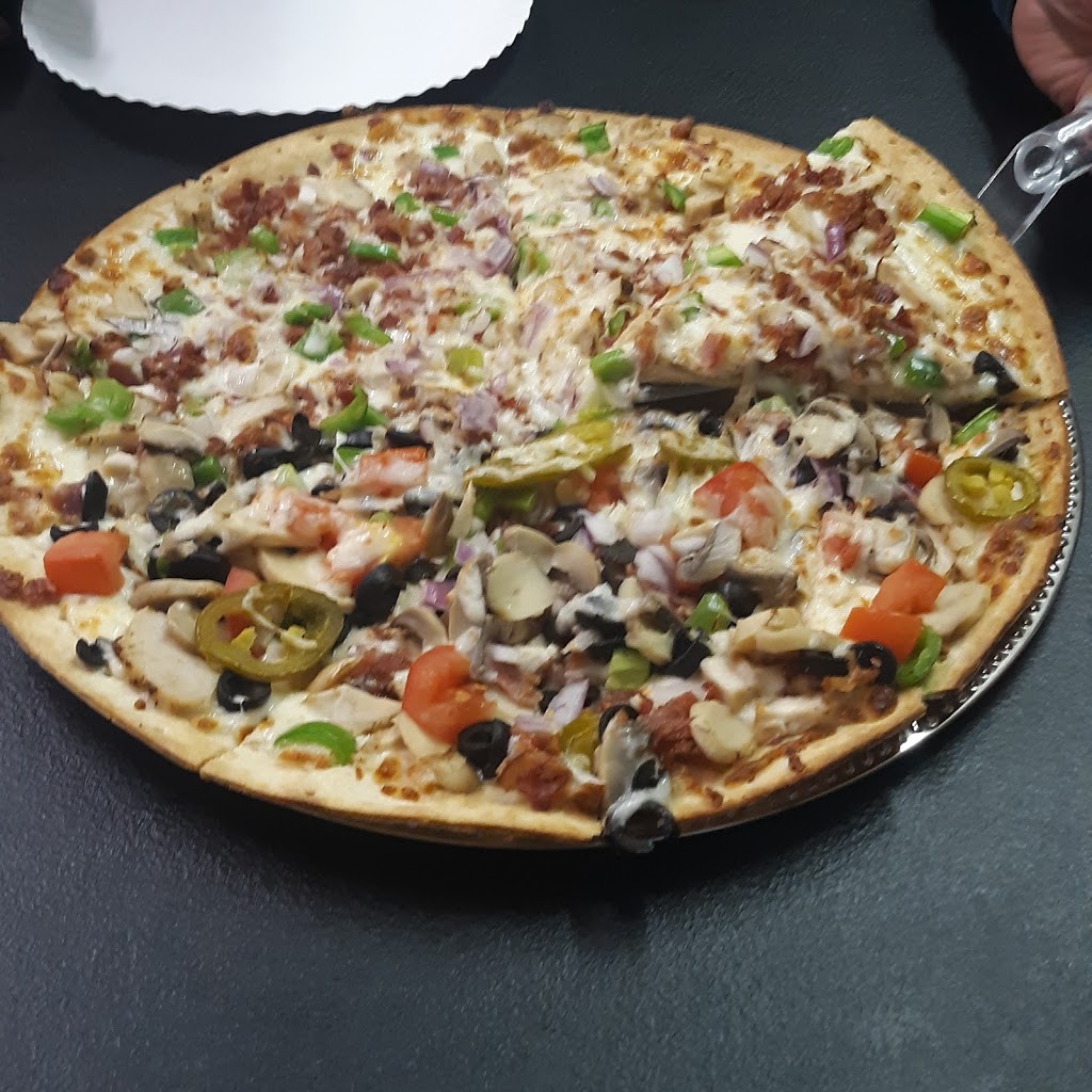 Reds Slice and Scoop | restaurant | 190 Main St, Norwood, MO 65717, USA | 4177460055 OR +1 417-746-0055