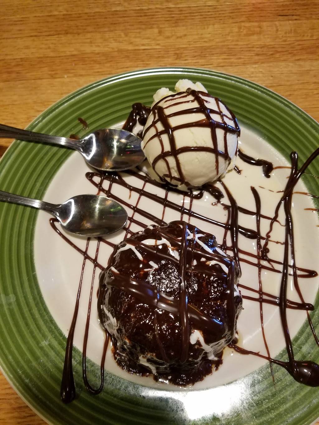 Applebees Grill + Bar | restaurant | 213 Paine Turnpike N, Berlin, VT 05602, USA | 8022292223 OR +1 802-229-2223