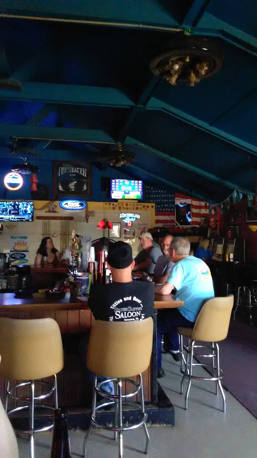 Firestation Bar & Grill | restaurant | 146 Illinois St, Camdenton, MO 65020, USA | 5738732222 OR +1 573-873-2222