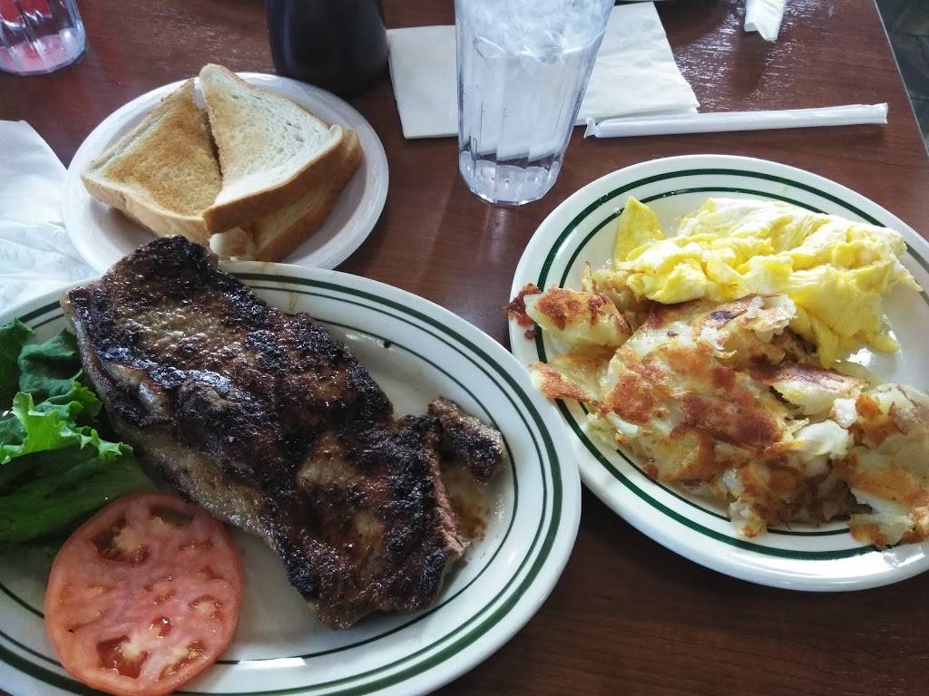 Detroit One Coney Island | restaurant | 5 W Seven Mile Rd, Highland Park, MI 48203, USA | 3133657400 OR +1 313-365-7400