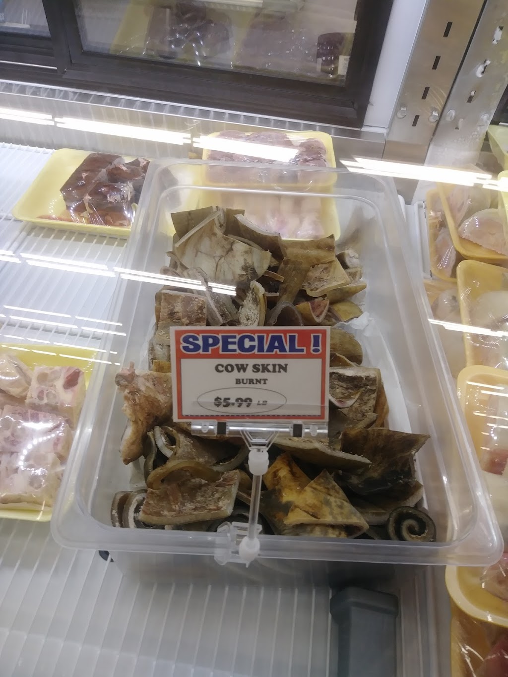 Makola Imports / Marketplace | restaurant | 9051 W Bellfort Blvd, Houston, TX 77031, USA | 7139954343 OR +1 713-995-4343