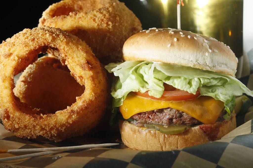 Hueys Cordova | restaurant | 1771 N Germantown Pkwy, Cordova, TN 38016, USA | 9017543885 OR +1 901-754-3885