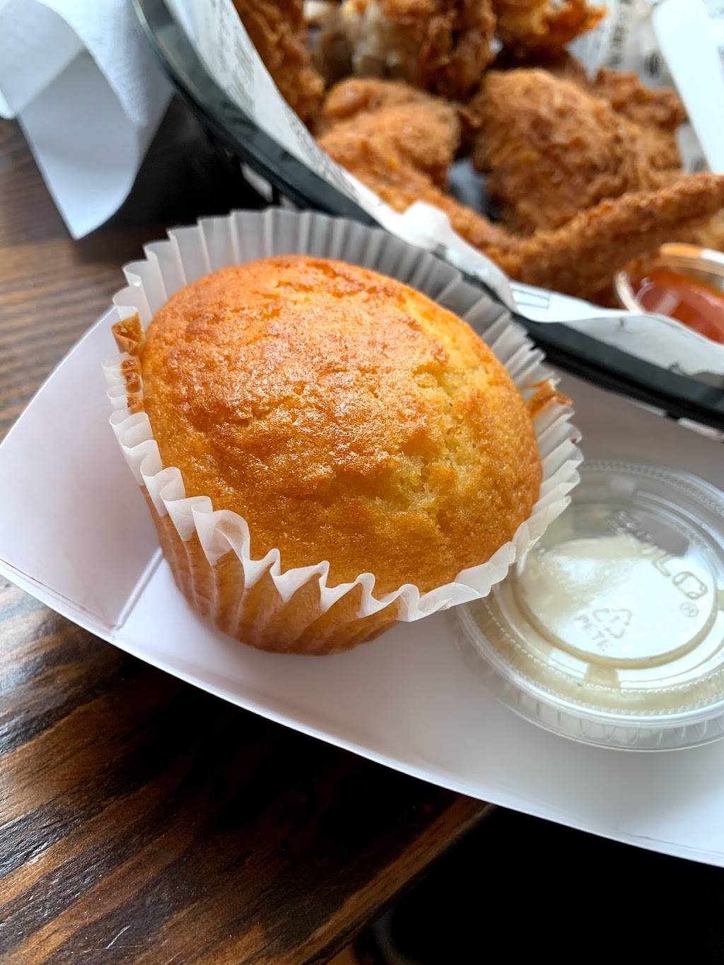 Love & Honey Fried Chicken | meal takeaway | 1100 N Front St, Philadelphia, PA 19123, USA | 2157897878 OR +1 215-789-7878