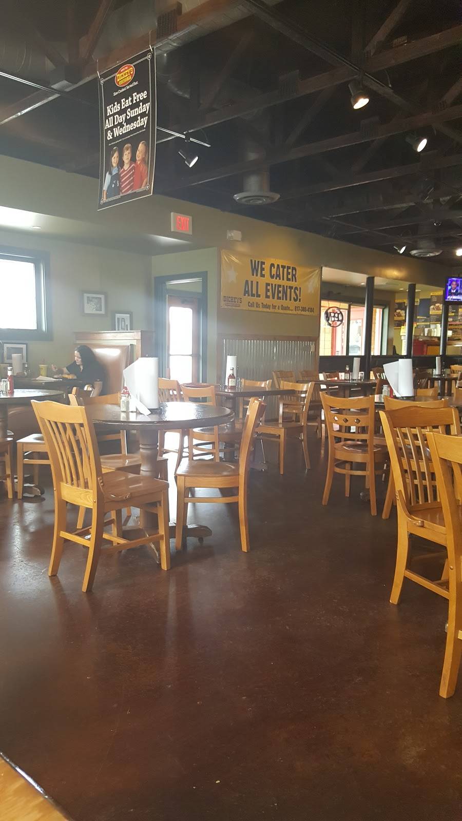 Dickeys Barbecue Pit | restaurant | 1858 Precinct Line Rd, Hurst, TX 76054, USA | 8176560200 OR +1 817-656-0200