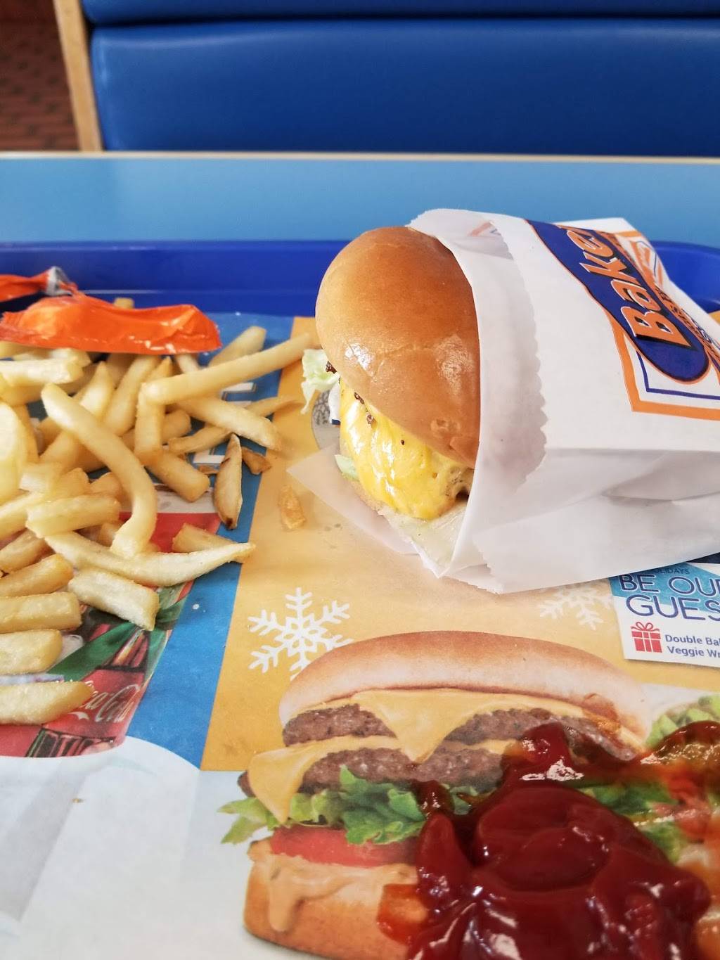 Bakers Drive-Thru | restaurant | 529 Beaumont Ave, Beaumont, CA 92223, USA | 9098845233 OR +1 909-884-5233