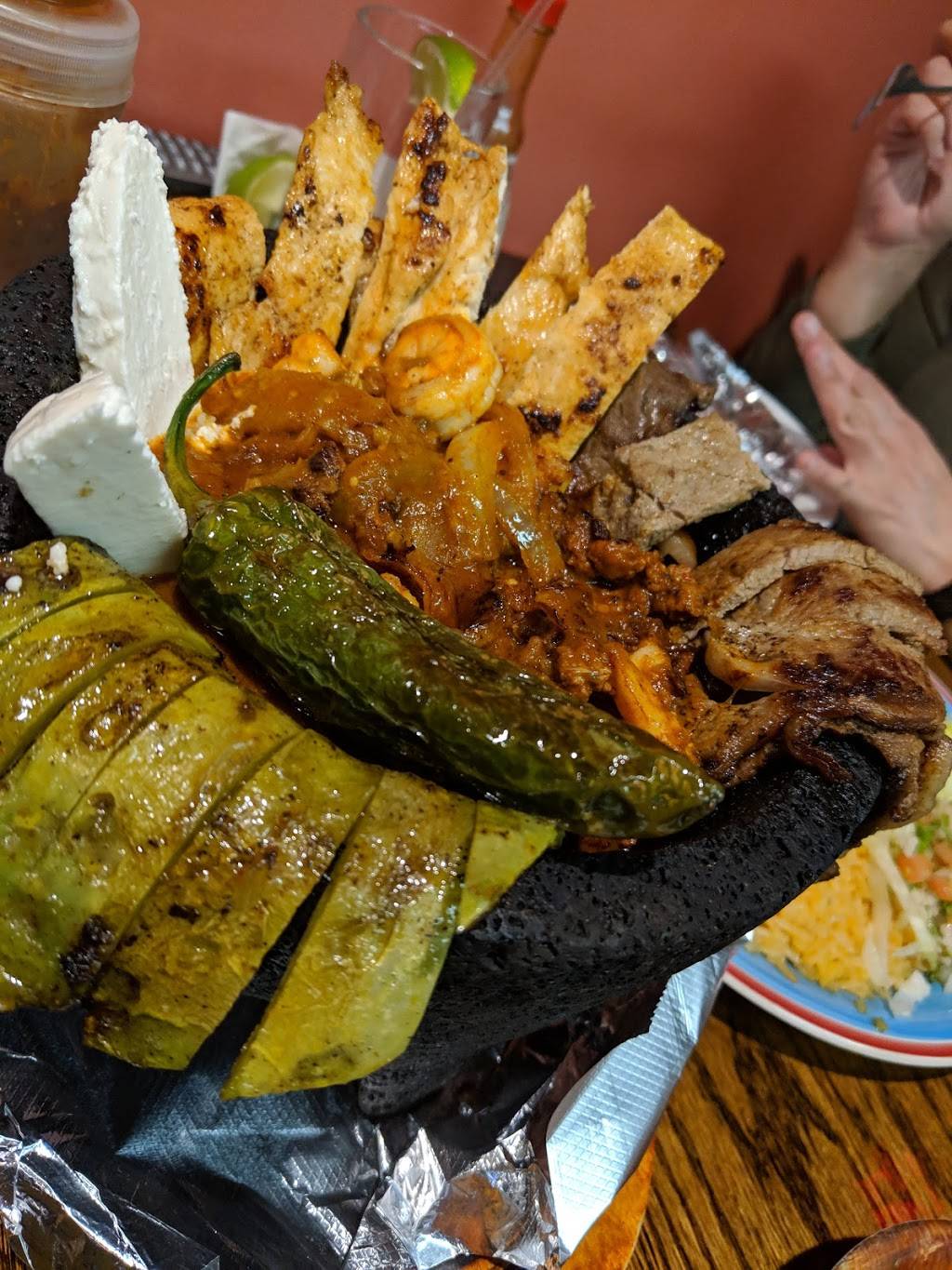 La Media Luna Mexican Restaurant | restaurant | 3242 Lincoln Way E, Massillon, OH 44646, USA | 3308090740 OR +1 330-809-0740