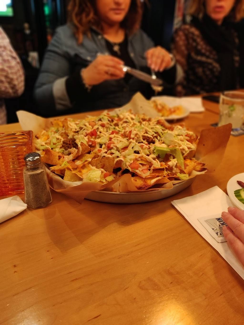 Squire & Firkin | restaurant | 3335 Bloor St W, Etobicoke, ON M8X 1E9, Canada | 4162336531 OR +1 416-233-6531