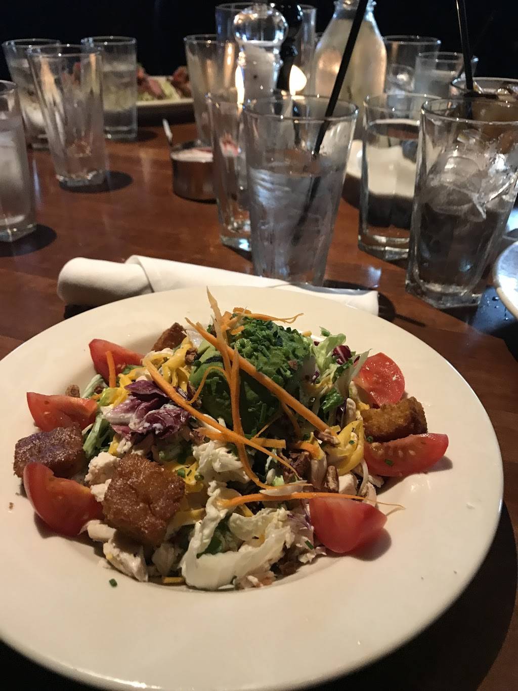 J. Alexanders | restaurant | 2800 W Big Beaver Rd, Troy, MI 48084, USA | 2488168379 OR +1 248-816-8379