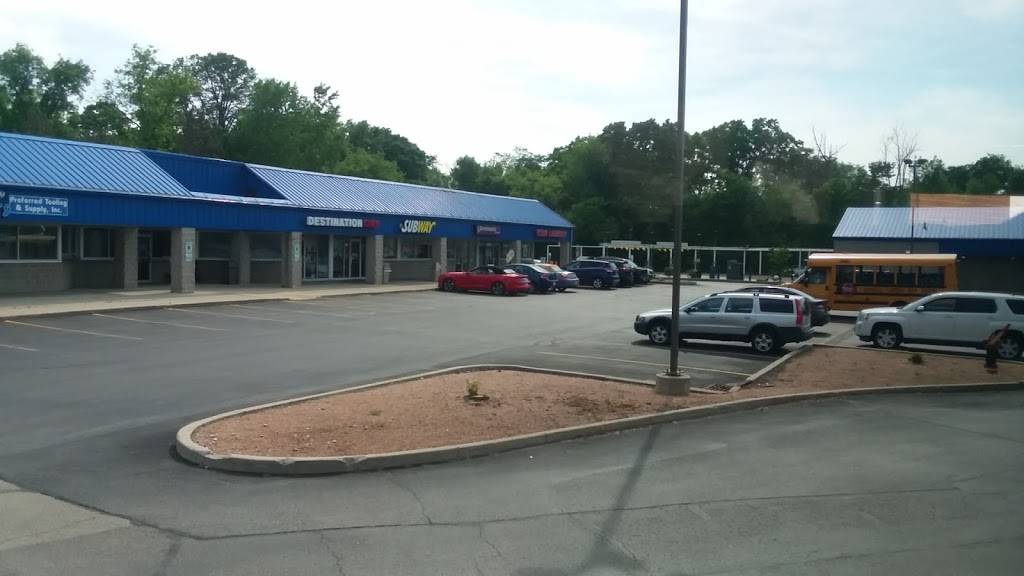 Subway | restaurant | 34 W Pioneer Rd, Fond du Lac, WI 54935, USA | 9209233100 OR +1 920-923-3100