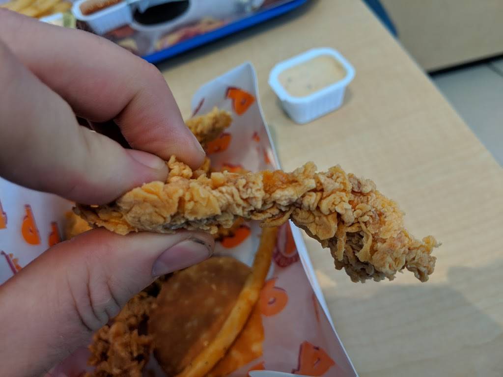 Popeyes Louisiana Kitchen | restaurant | Travel Plaza, 288 Lewiston Rd, West Gardiner, ME 04345, USA | 2078354040 OR +1 207-835-4040