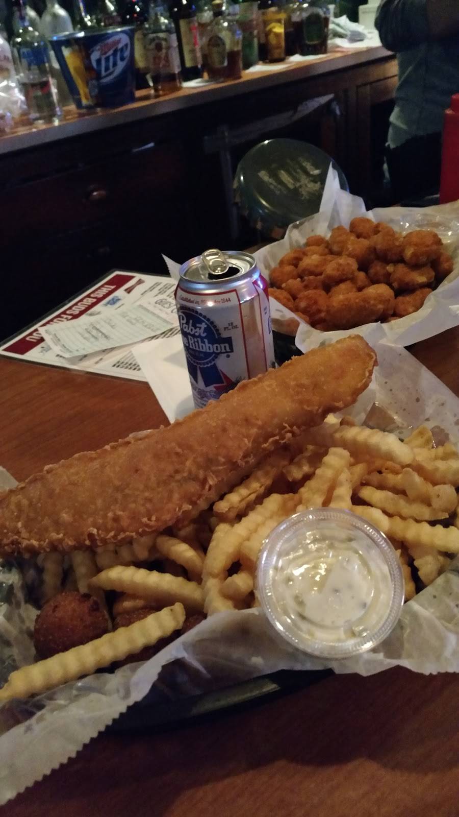 Leamens Bar & Grill | restaurant | 209 N State St, Geneseo, IL 61254, USA | 3099446555 OR +1 309-944-6555