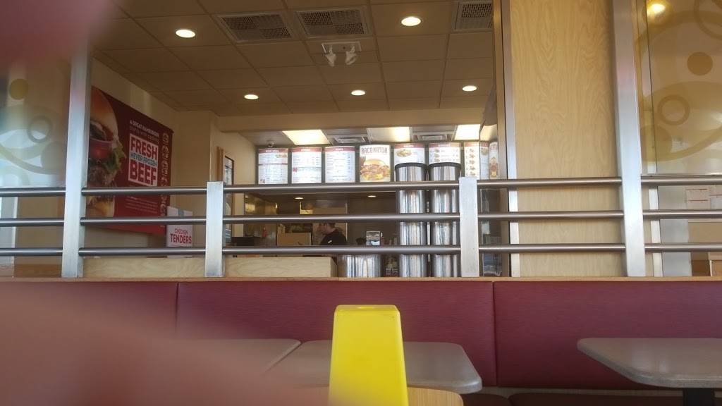 Wendys | restaurant | 21909 Ecorse Rd, Taylor, MI 48180, USA | 3132991330 OR +1 313-299-1330