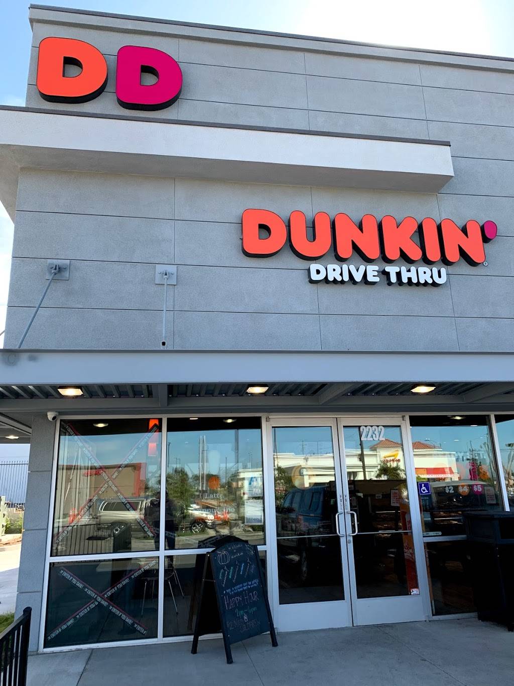 Dunkin | bakery | 2232 S Central Ave, Compton, CA 90220, USA | 3106350257 OR +1 310-635-0257