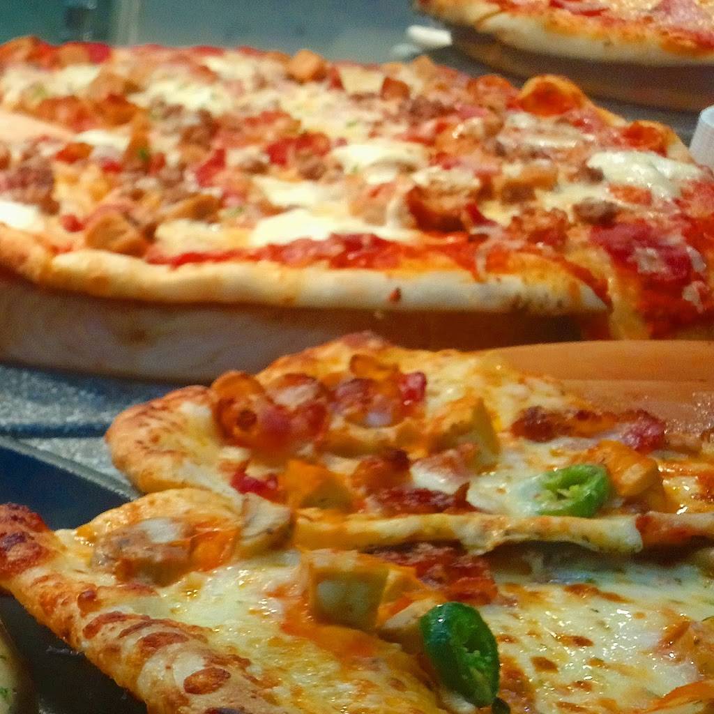 Woodfire Pizza Company | restaurant | 1971 University Blvd, Lynchburg, VA 24502, USA | 4345822654 OR +1 434-582-2654