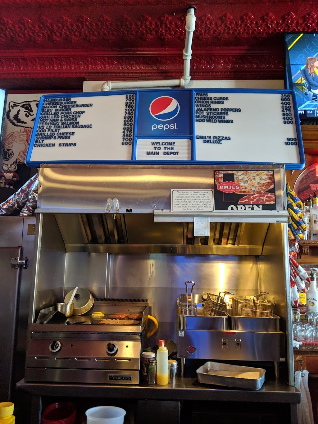 Main Depot | restaurant | 627 W Main St, Madison, WI 53703, USA | 6082573100 OR +1 608-257-3100