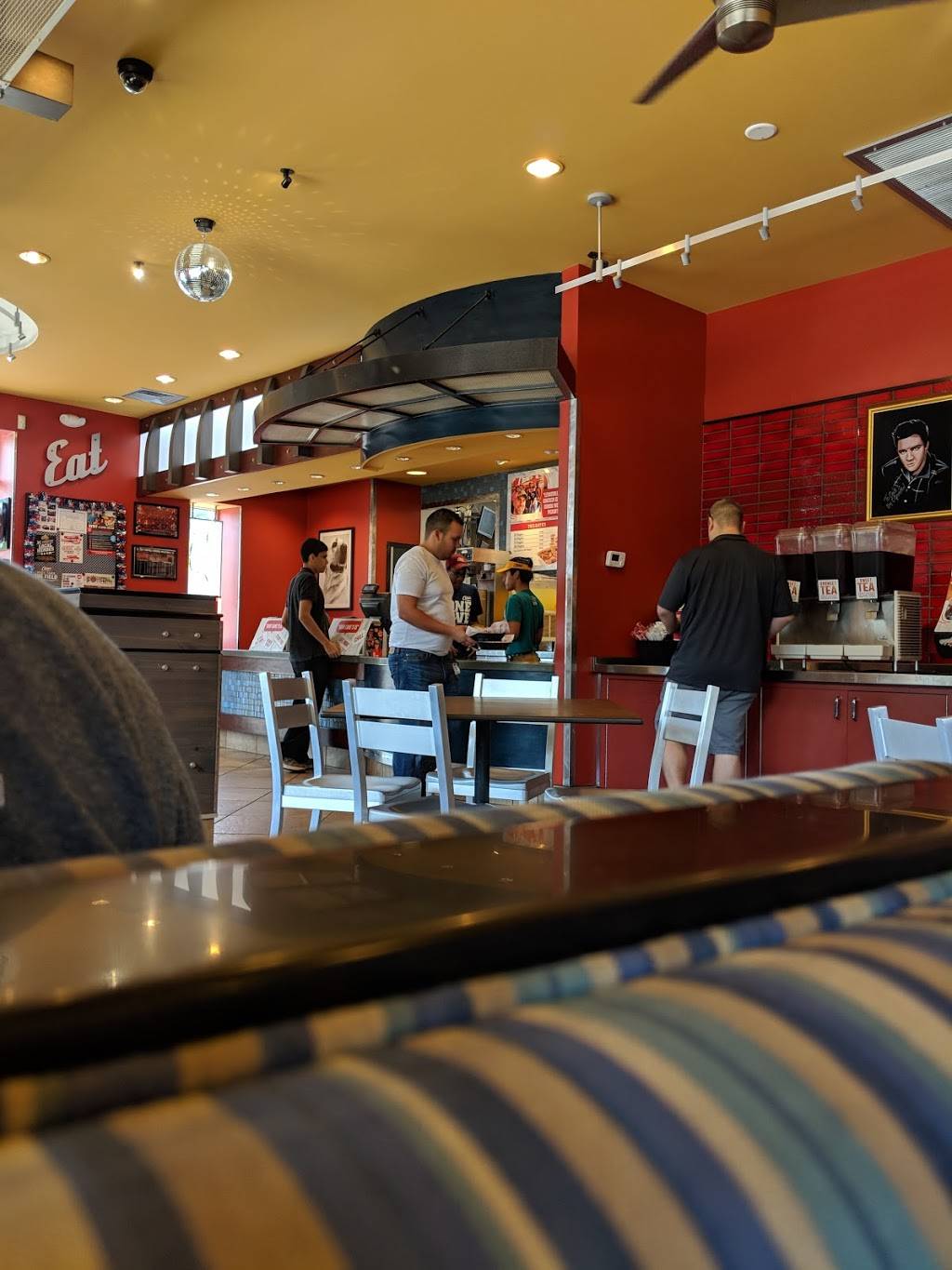 Raising Canes Chicken Fingers | meal takeaway | 720 Hebron Pkwy, Lewisville, TX 75057, USA | 2144884488 OR +1 214-488-4488