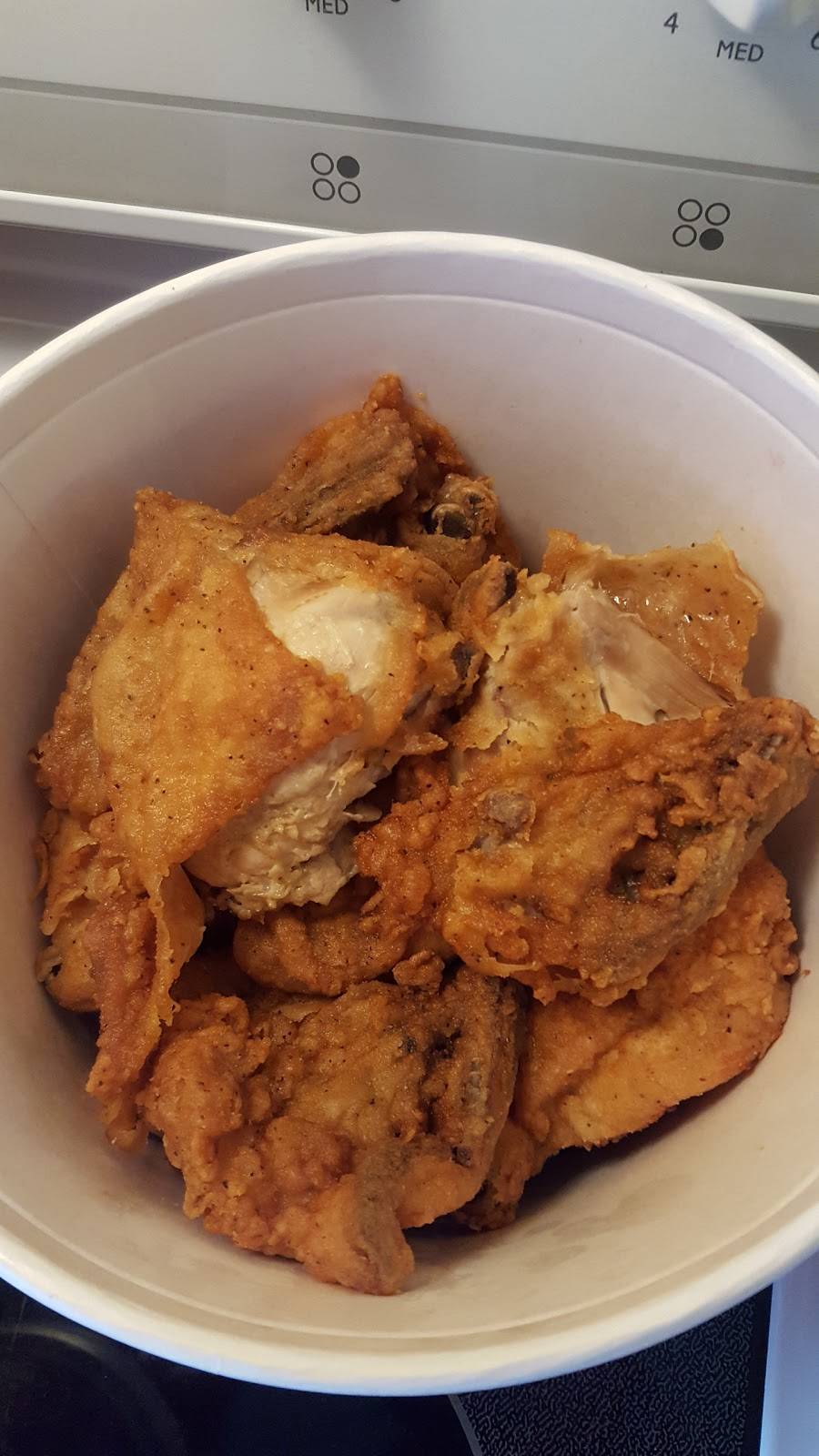 PFK | meal takeaway | 3309 Ch Ste-Foy, Québec, QC G1X 1S2, Canada | 4186561228 OR +1 418-656-1228