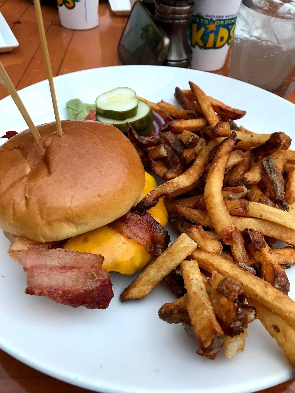 Cascades American Cafe | cafe | 2800 Opryland Dr, Nashville, TN 37214, USA | 6154586848 OR +1 615-458-6848