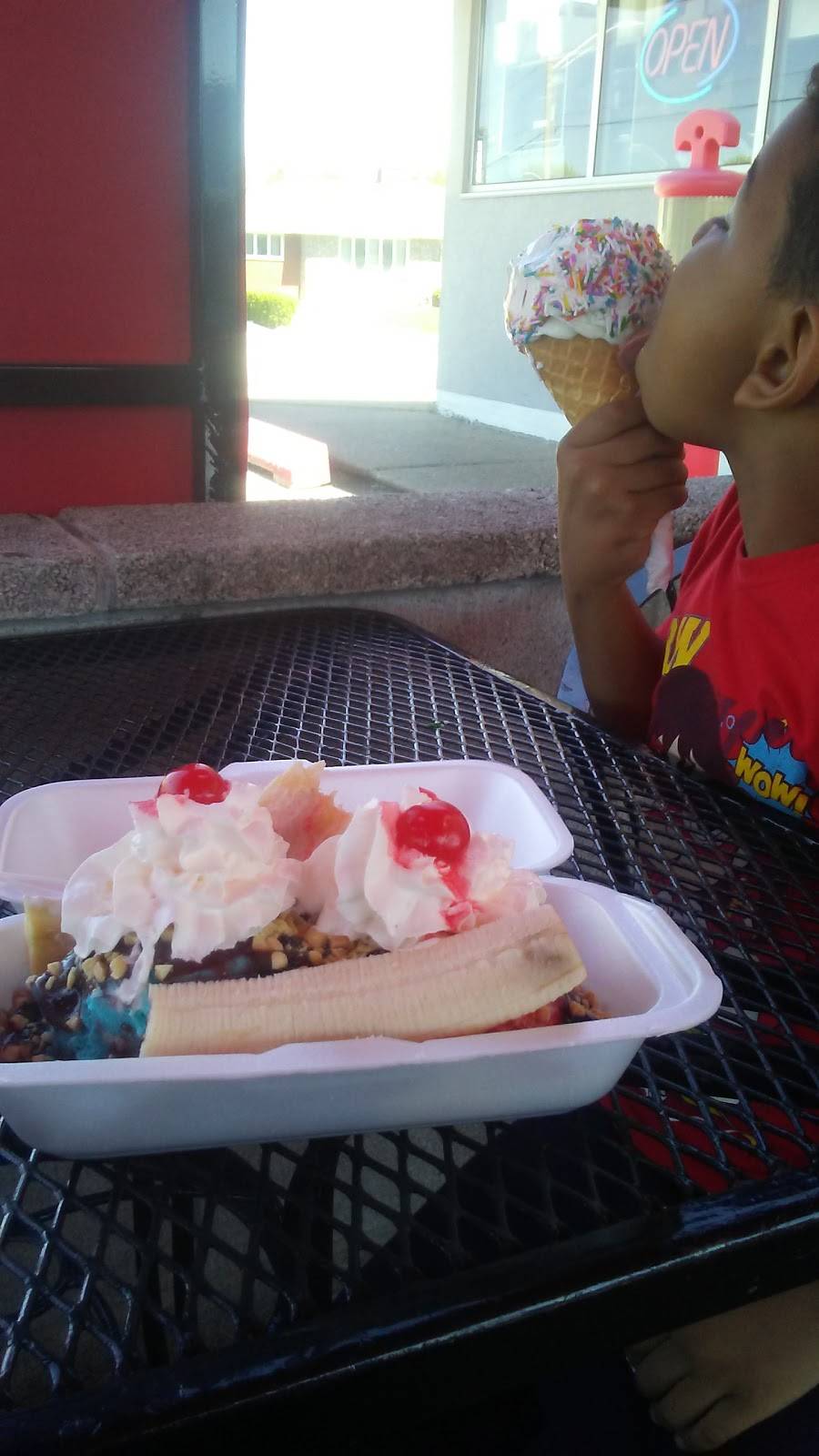 Buskers Submarine | meal takeaway | 1805 Tecumseh Rd W, Windsor, ON N9B 1V4, Canada | 5192542212 OR +1 519-254-2212