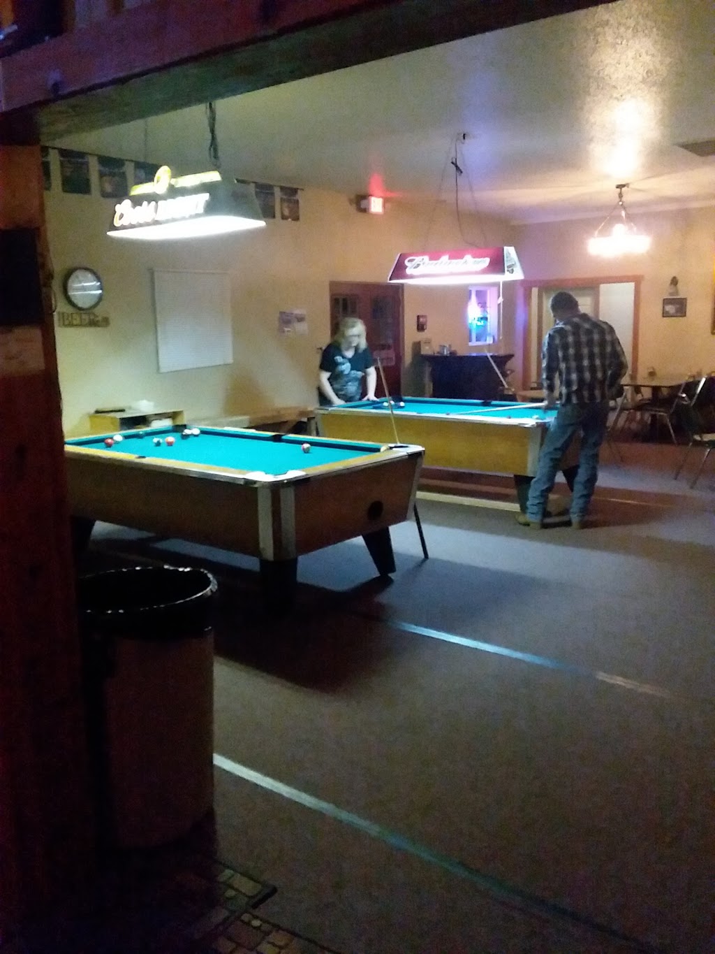 Rocky Ridge Restaurant and Lounge | restaurant | 7952 E Roller Ridge, Seligman, MO 65745, USA | 4176627008 OR +1 417-662-7008