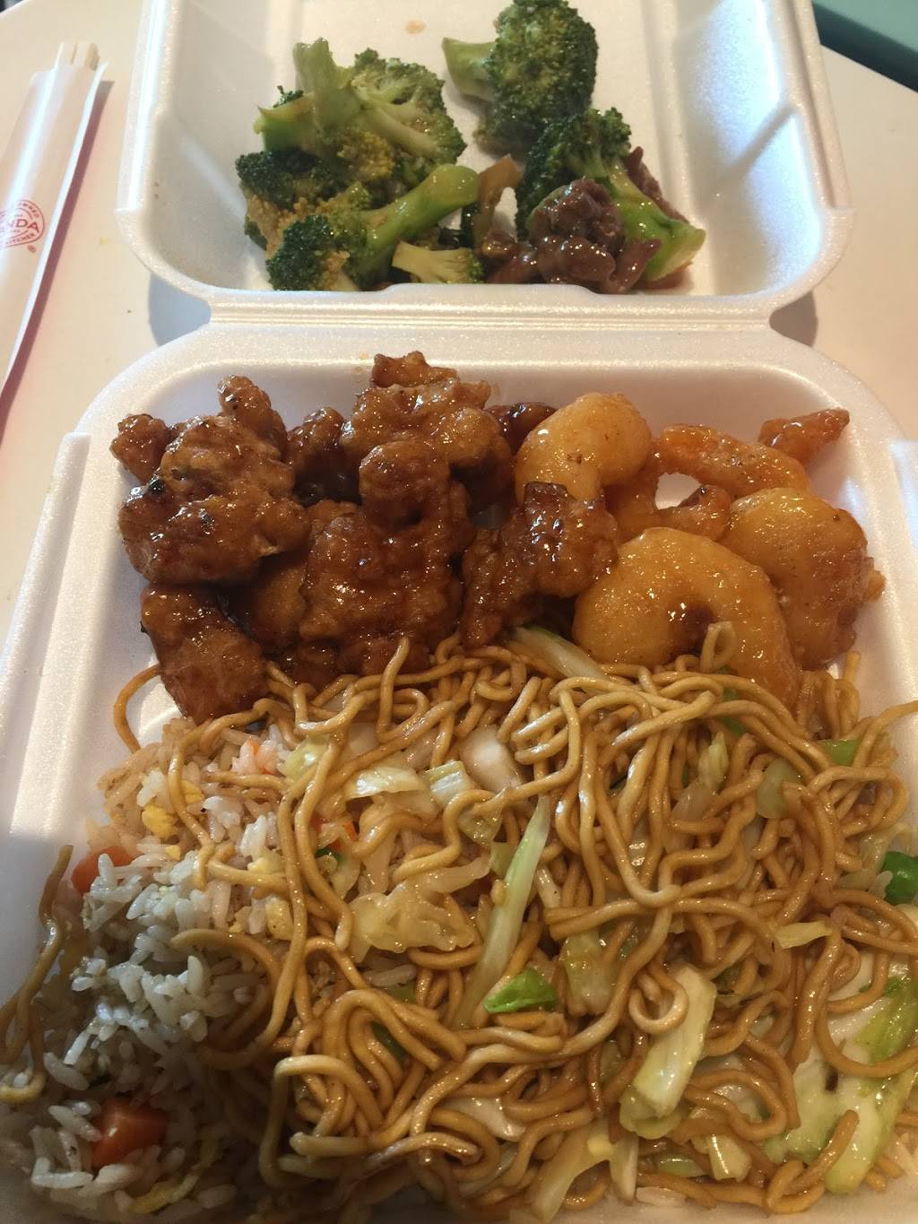 Panda Express | meal takeaway | 3525 W Carson St, Torrance, CA 90503, USA | 3103718811 OR +1 310-371-8811