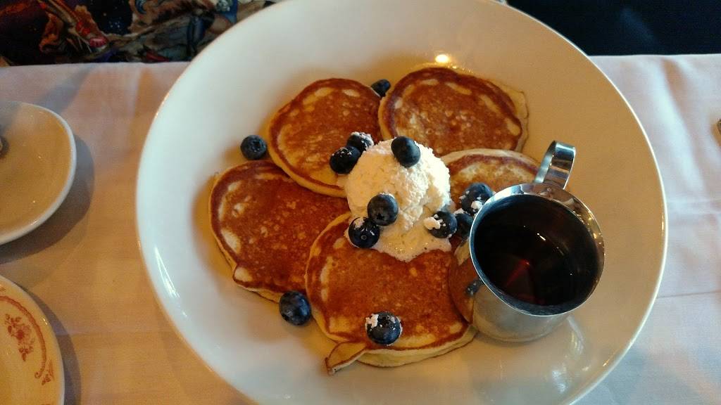 Maggianos Little Italy | restaurant | 17603 IH 10W, San Antonio, TX 78257, USA | 2104516000 OR +1 210-451-6000