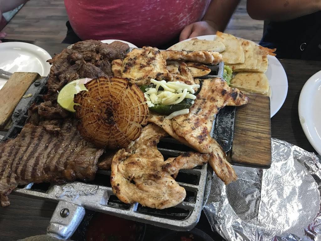 Chile Amor | restaurant | 220 US-89, North Salt Lake, UT 84054, USA | 8019360340 OR +1 801-936-0340