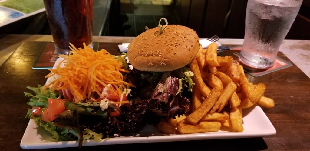 Pub Galway | restaurant | 1112 Avenue Cartier, Québec, QC G1R 2S5, Canada | 4185225282 OR +1 418-522-5282