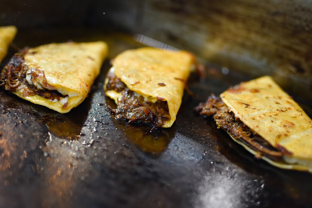 The Happy Taco | restaurant | 1013 S Main St, Graham, NC 27253, USA | 3365674724 OR +1 336-567-4724