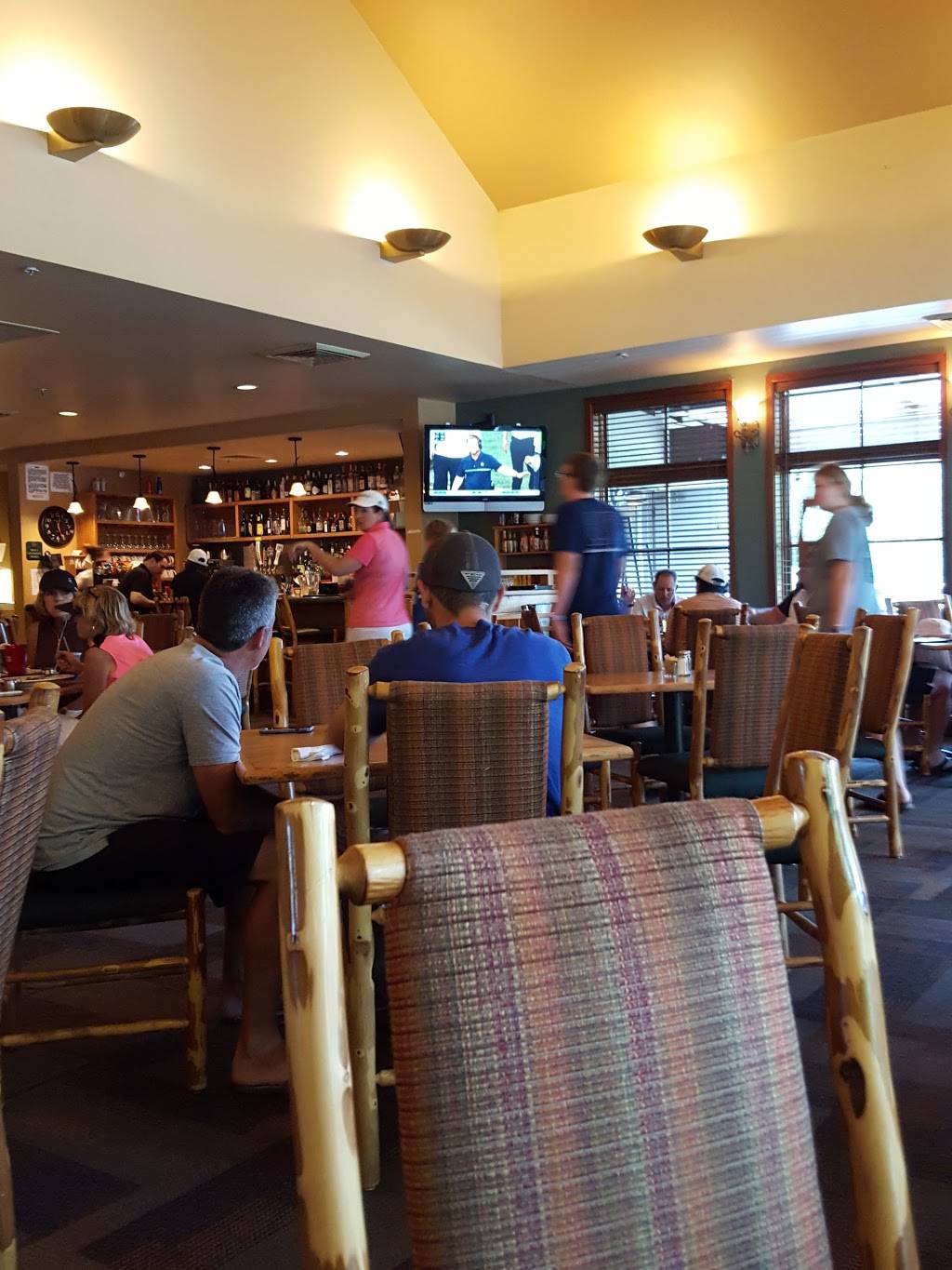 Den At Fox Hollow | restaurant | 13410 W Morrison Rd, Lakewood, CO 80228, USA | 3039869990 OR +1 303-986-9990