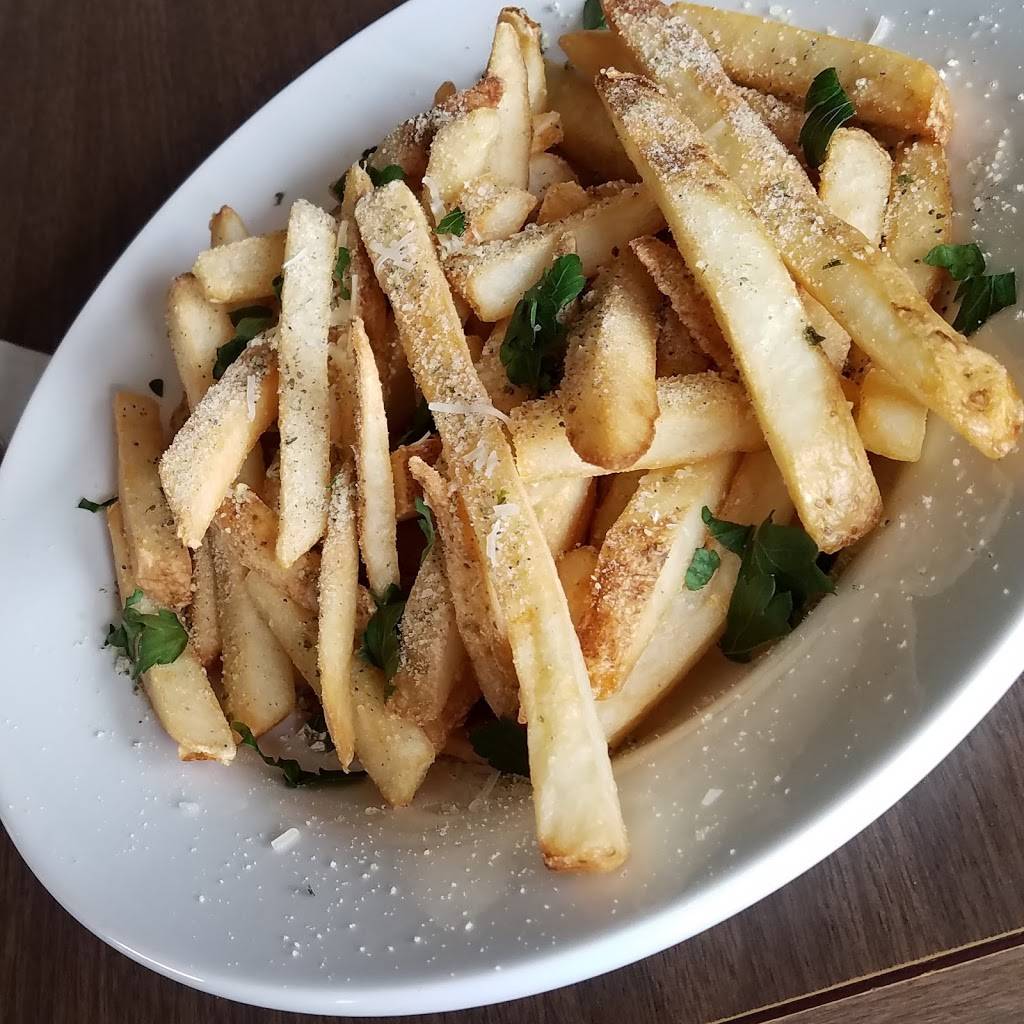 Happy Landing Restaurant | restaurant | 59640 County Line Rd, Three Rivers, MI 49093, USA | 2692448862 OR +1 269-244-8862