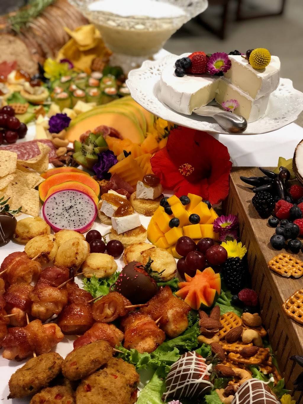 Miss Sophies Marketplace | restaurant | 175 Bourne Ave, Pooler, GA 31322, USA | 9123300778 OR +1 912-330-0778