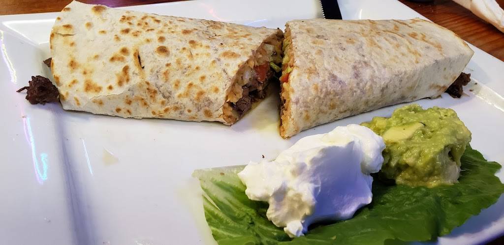 10 De Mayo Steaks, Mexican Grill & Bar | restaurant | 136 Mockingbird Ln, Livingston, TX 77351, USA | 9363271193 OR +1 936-327-1193