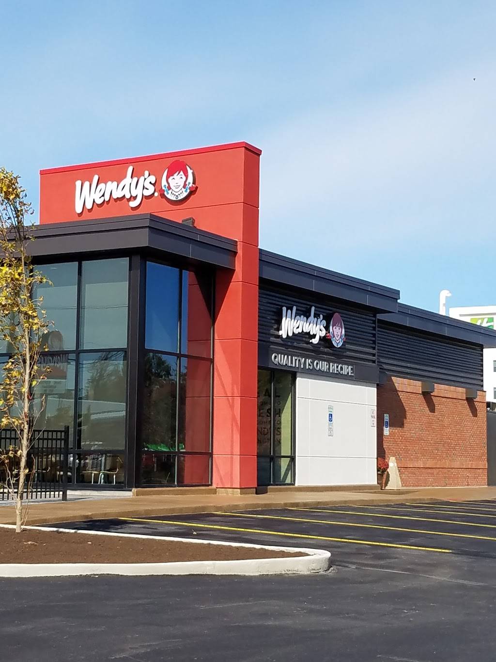 Wendys | restaurant | 2296 Thunderstick Dr, Lexington, KY 40505, USA | 8592991432 OR +1 859-299-1432
