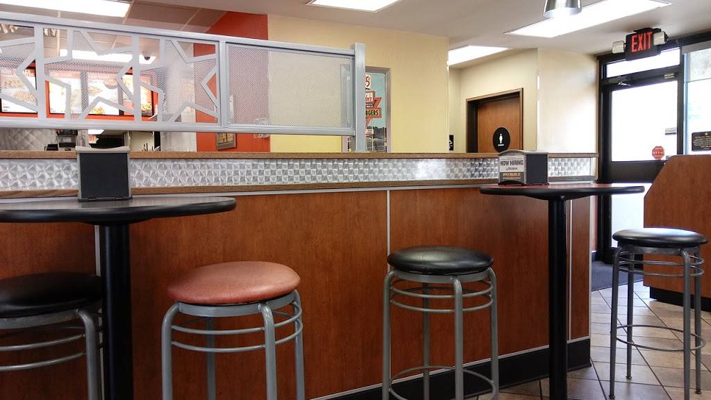 Hardees / Red Burrito | restaurant | 306 W Noble Ave, Williston, FL 32696, USA | 3525280047 OR +1 352-528-0047