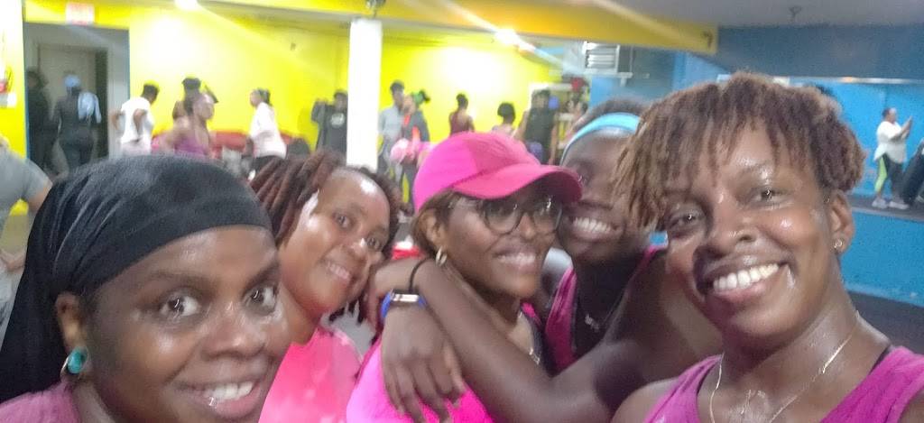 Maceus Studios | restaurant | 175-25 139th Rd, Jamaica, NY 11434, USA | 7188104067 OR +1 718-810-4067