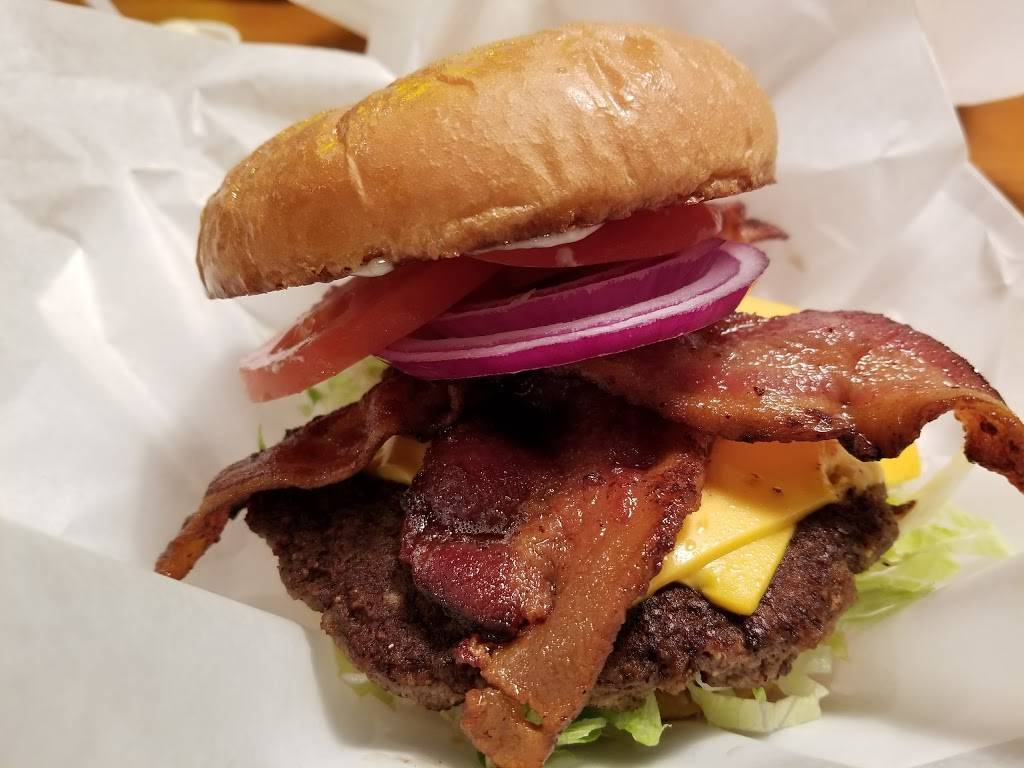 Maple & Motor | restaurant | 4810 Maple Ave, Dallas, TX 75219, USA | 2145224400 OR +1 214-522-4400