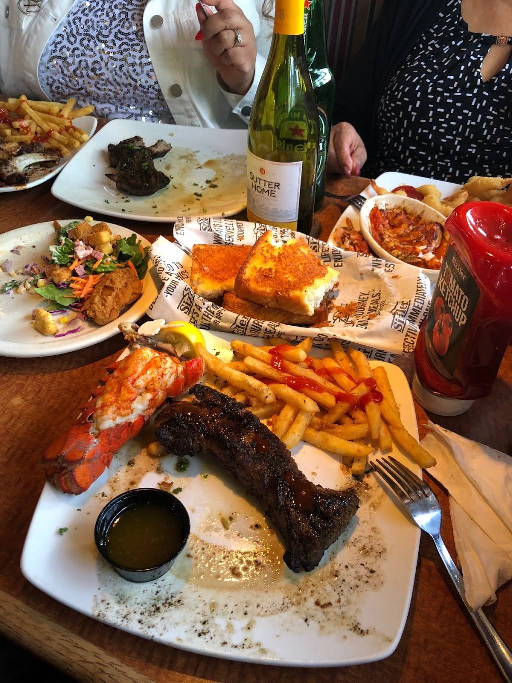 Sizzler | restaurant | 1100 W Covina Pkwy, West Covina, CA 91790, USA | 6263380610 OR +1 626-338-0610