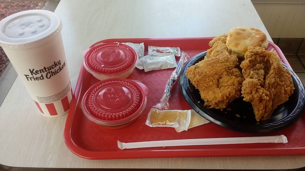 KFC | restaurant | 1641 Grand Ave, San Diego, CA 92109, USA | 8582744049 OR +1 858-274-4049