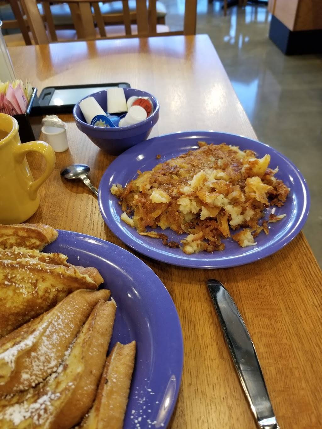 Averys Kitchen LLC | restaurant | 2063 Central Plaza #107, New Braunfels, TX 78130, USA | 8302140506 OR +1 830-214-0506