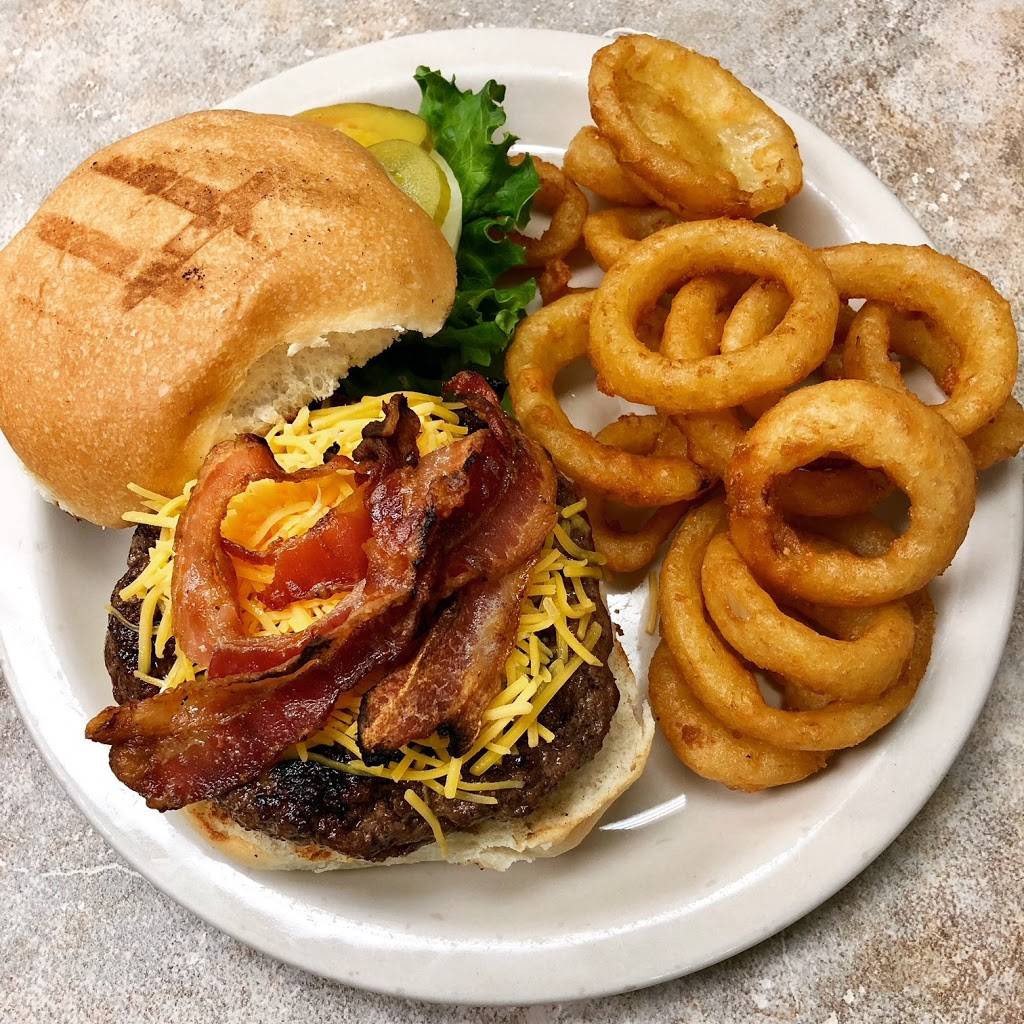 Brewsters Restaurant | restaurant | 8751 W Judge Perez Dr, Chalmette, LA 70043, USA | 5043097548 OR +1 504-309-7548