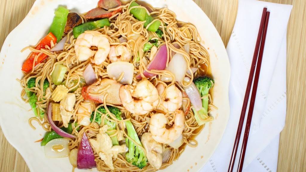 Dragon Court Restaurant | restaurant | 988 King St W, Hamilton, ON L8S 1L1, Canada | 9055221999 OR +1 905-522-1999