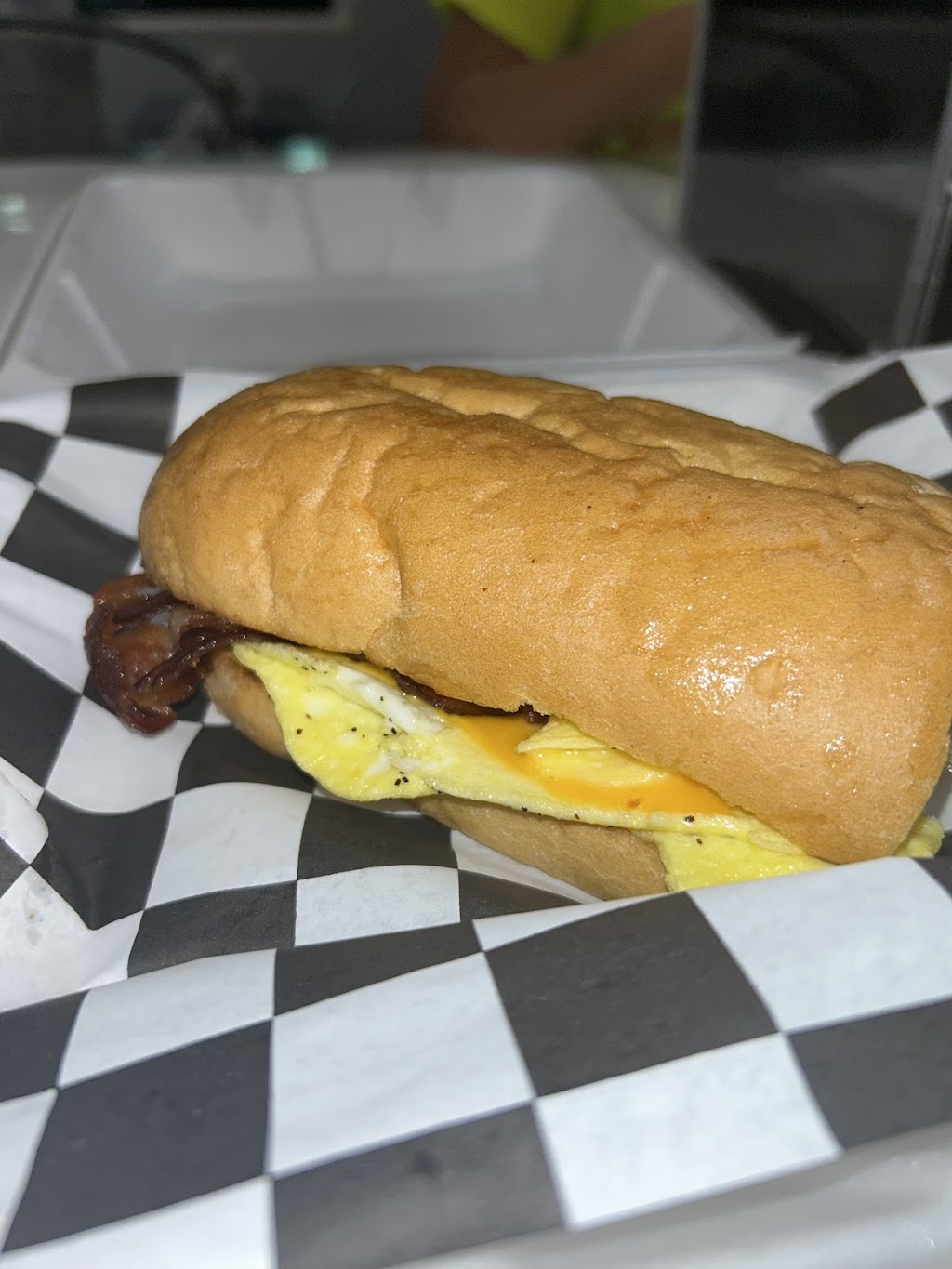 Bright Star Dive & Grill | restaurant | 3124 E Judge Perez Dr, Meraux, LA 70075, USA | 5043452780 OR +1 504-345-2780