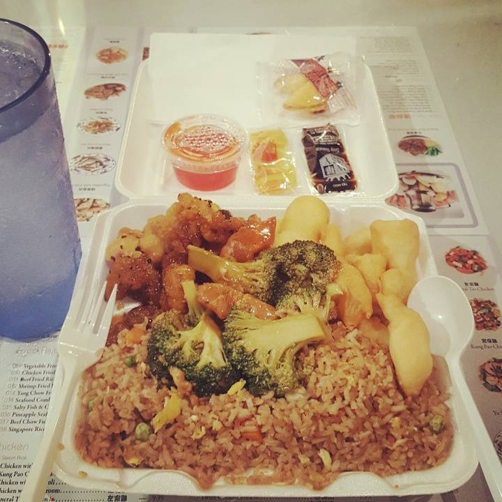 QQ Express | restaurant | 1401 University Ave, Madison, WI 53715, USA | 6082562288 OR +1 608-256-2288