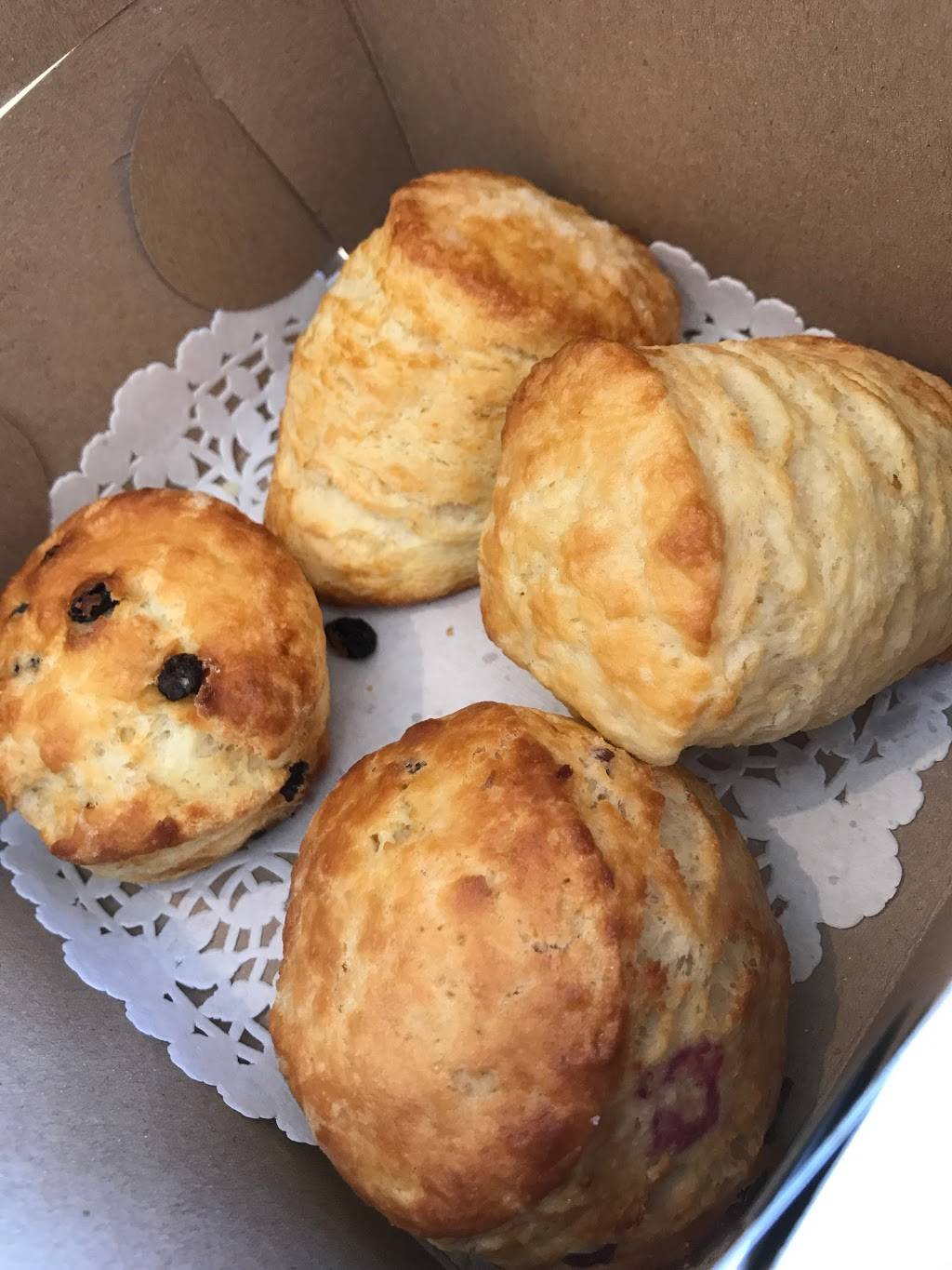 The SconeWitch (Beechwood) | restaurant | 35 Beechwood Ave, Ottawa, ON K1M 1M1, Canada | 6137414141 OR +1 613-741-4141