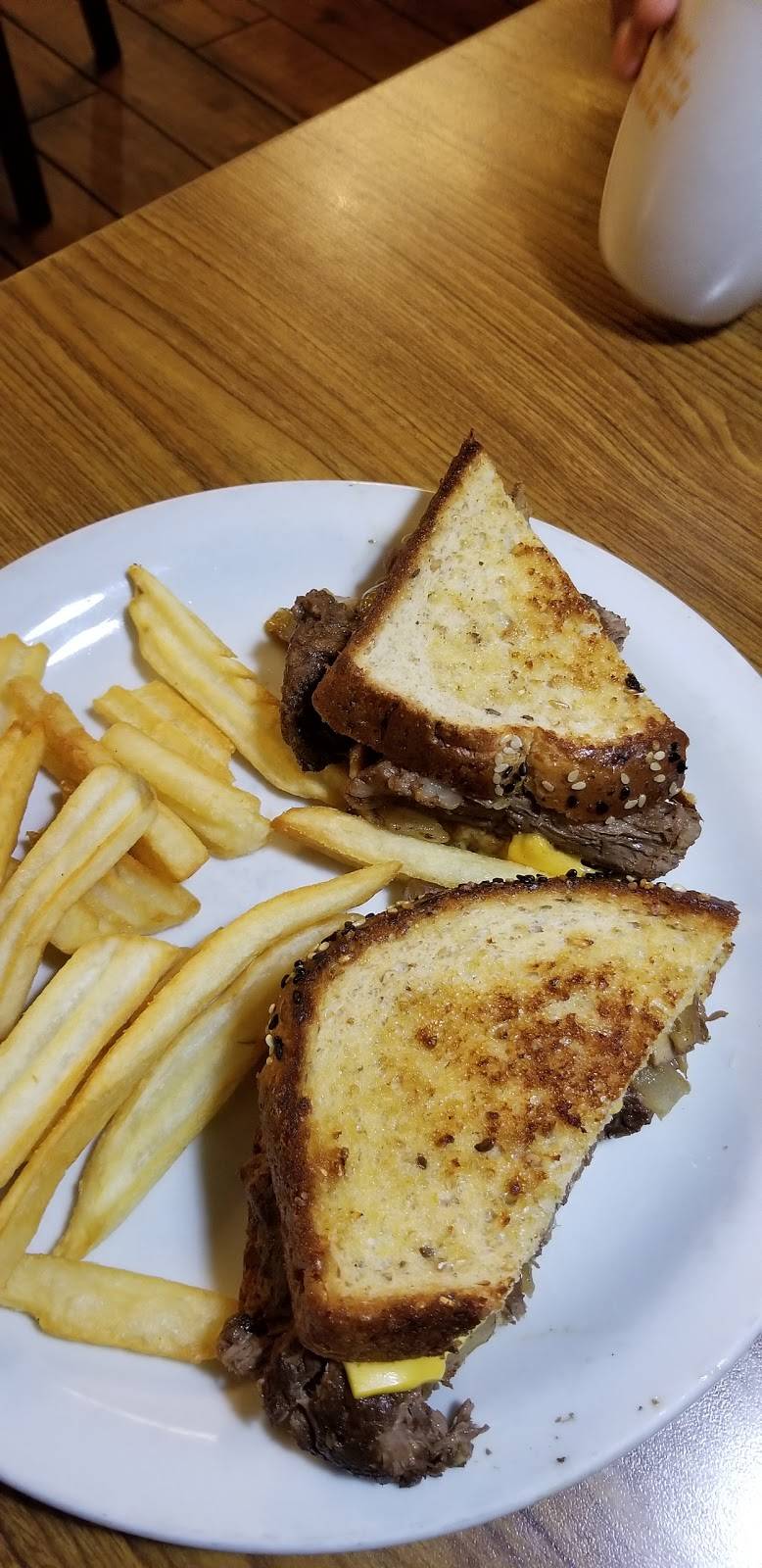 Dennys | restaurant | 487 Harbor Dr, Oceanside, CA 92054, USA | 7607226705 OR +1 760-722-6705