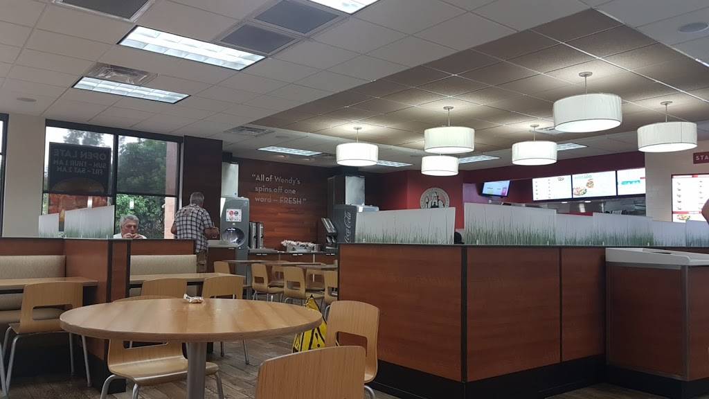 Wendys | restaurant | 951 City Side Dr, West Palm Beach, FL 33401, USA | 5616878830 OR +1 561-687-8830