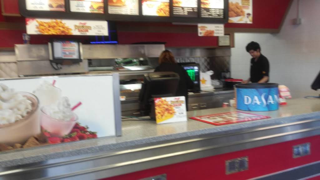 Hardees | restaurant | 1557 E Main St, Salem, VA 24153, USA | 5409863006 OR +1 540-986-3006