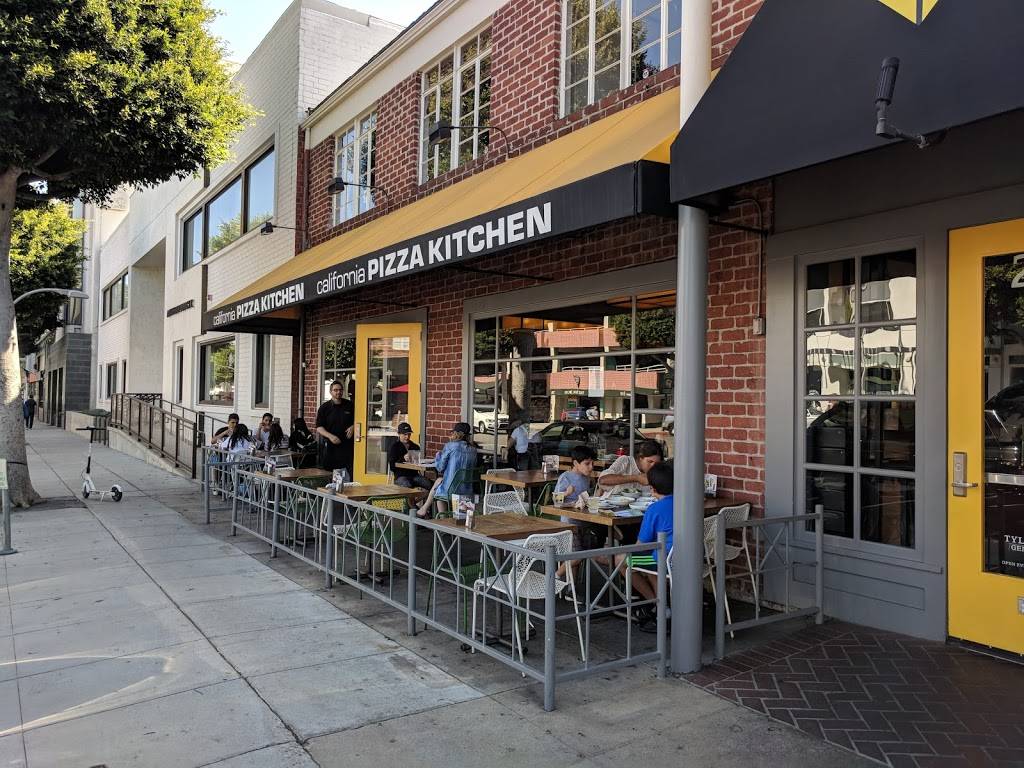 California Pizza Kitchen at Beverly Hills | restaurant | 207 S Beverly Dr, Beverly Hills, CA 90212, USA | 3102751101 OR +1 310-275-1101