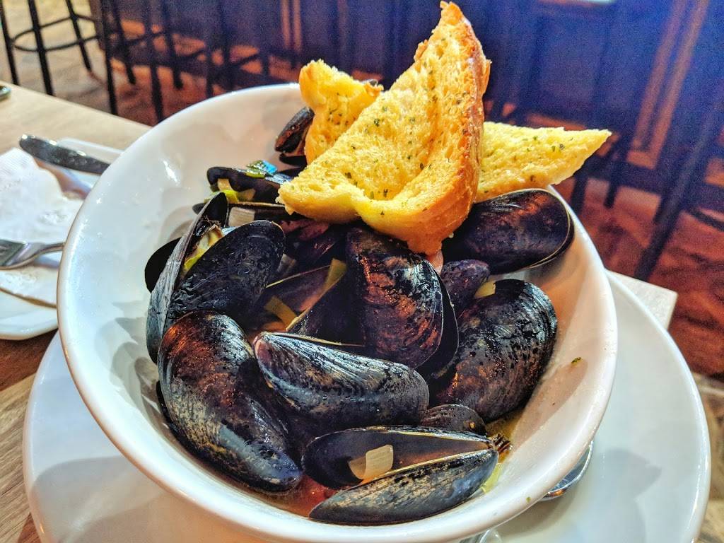 Nookies Soul Kitchen & Bar | restaurant | 20 Ontario St, Port Hope, ON L1A 2T6, Canada | 9058001359 OR +1 905-800-1359